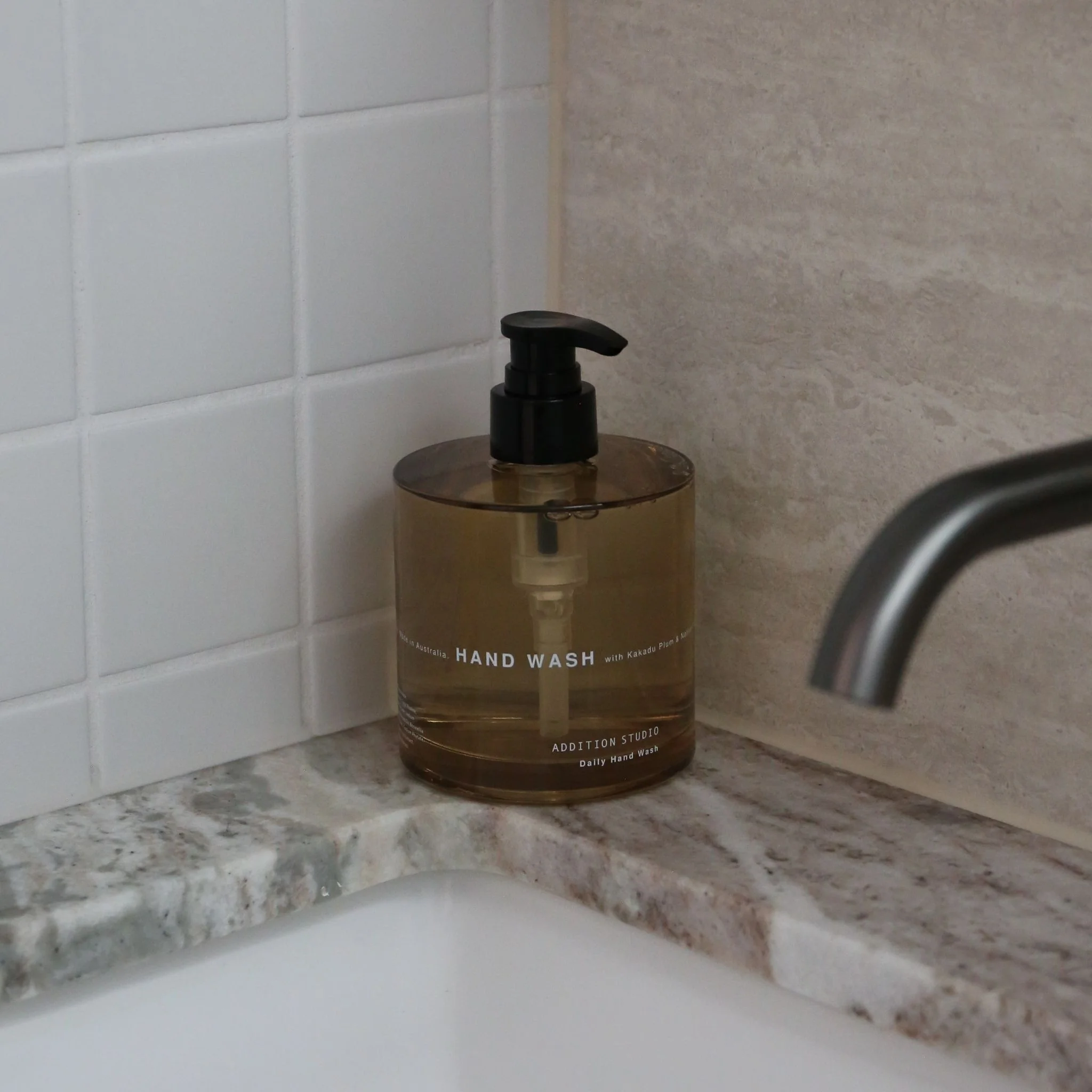 ADDITION STUDIO Hand Wash, 390mL - Image 2