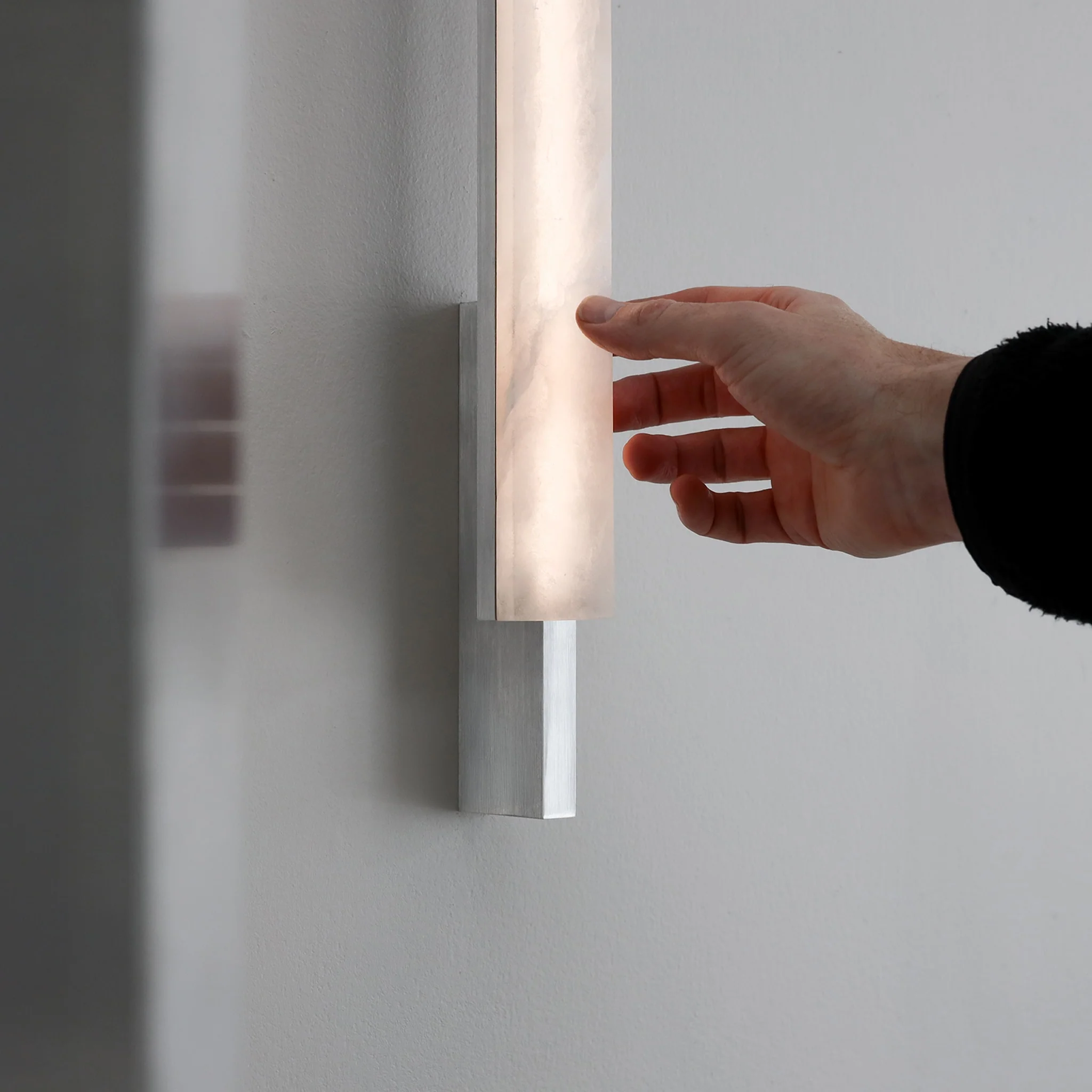 PRE-ORDER │ BEN-TOVIM DESIGN Bloc Wall Sconce, Left, Alabaster & Brushed Aluminium - Image 2