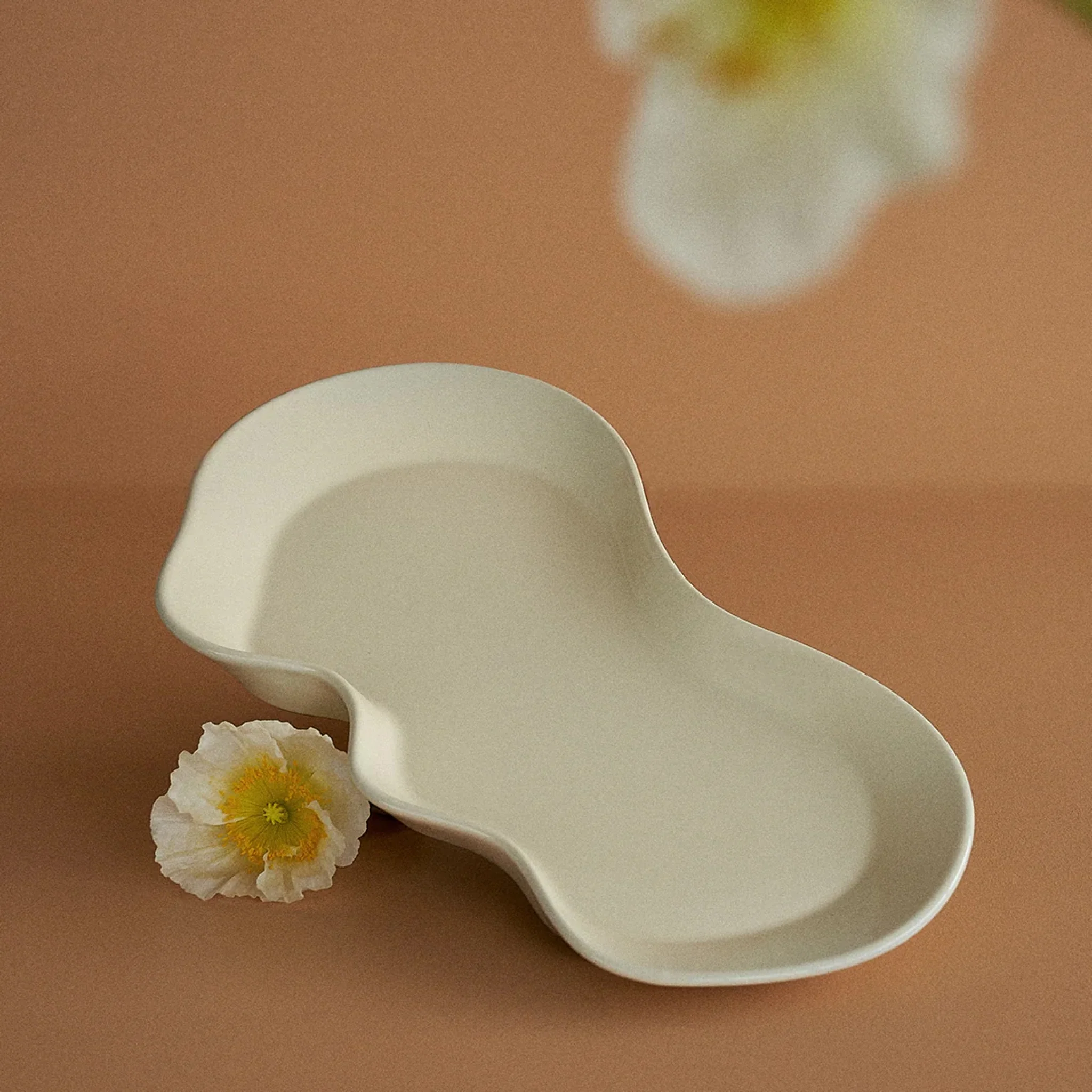 BLACK BLAZE Drift Tray/Platter, Ivory - Image 3