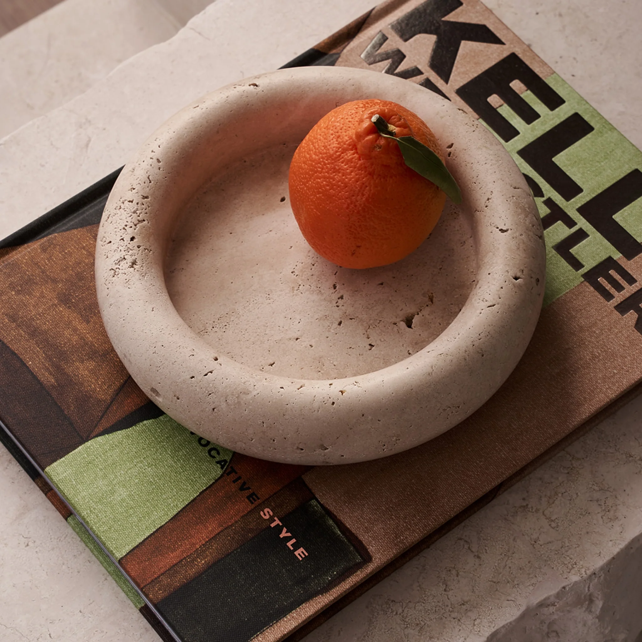 BLACK BLAZE Halo Marble Tray, D20cm, Travertine - Image 4