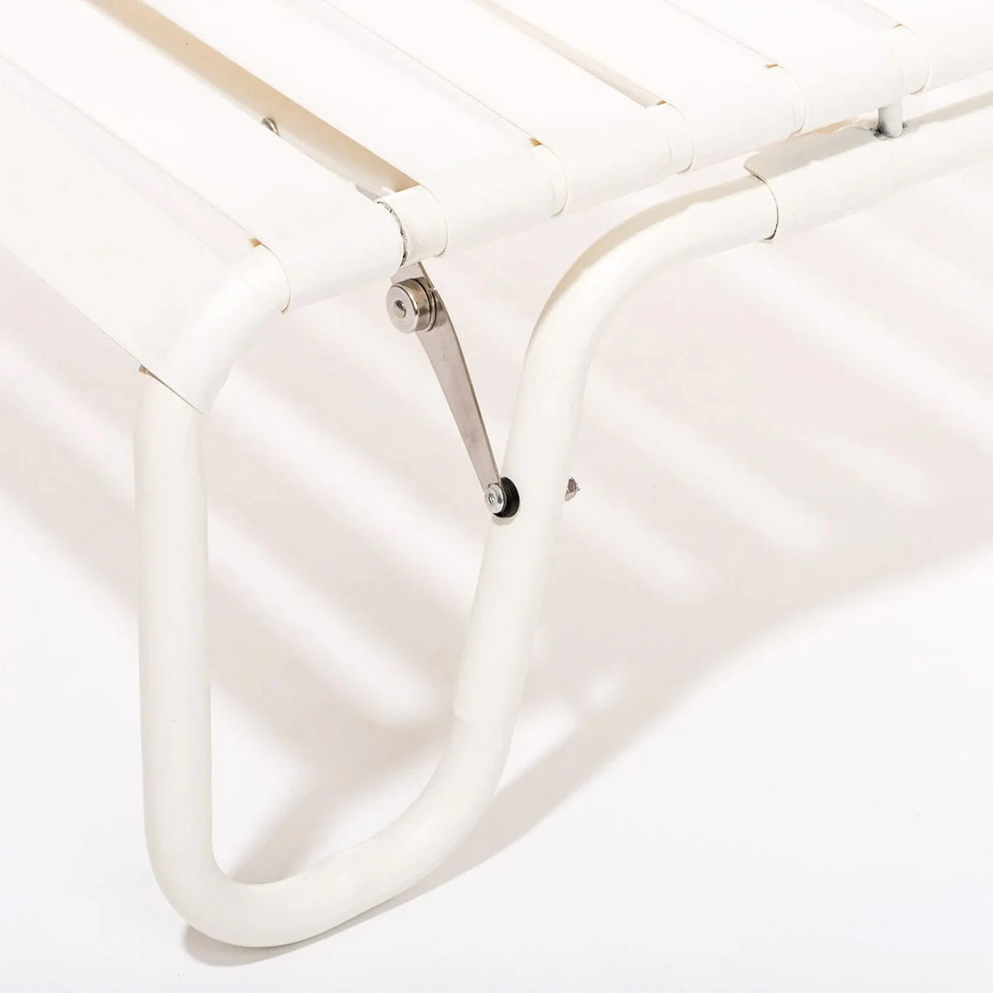 BUSINESS & PLEASURE CO Sunliner Lounger, Antique White - Image 2