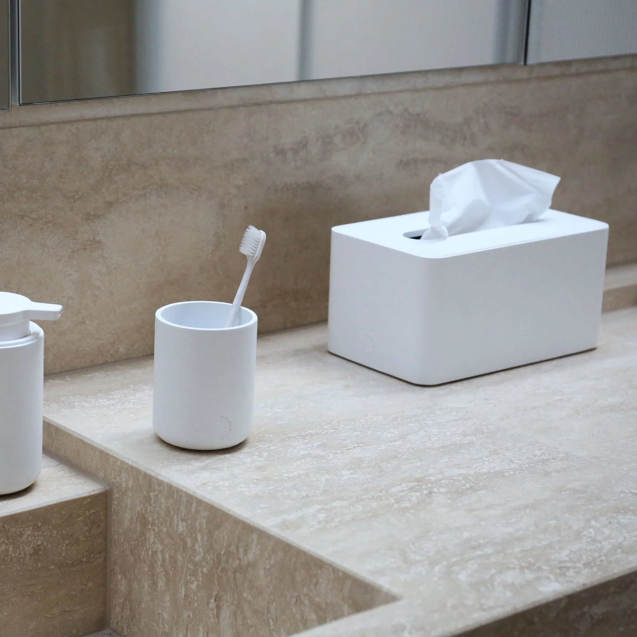 DESIGNSTUFF ARC Rectangle Tissue Box, White - Image 3