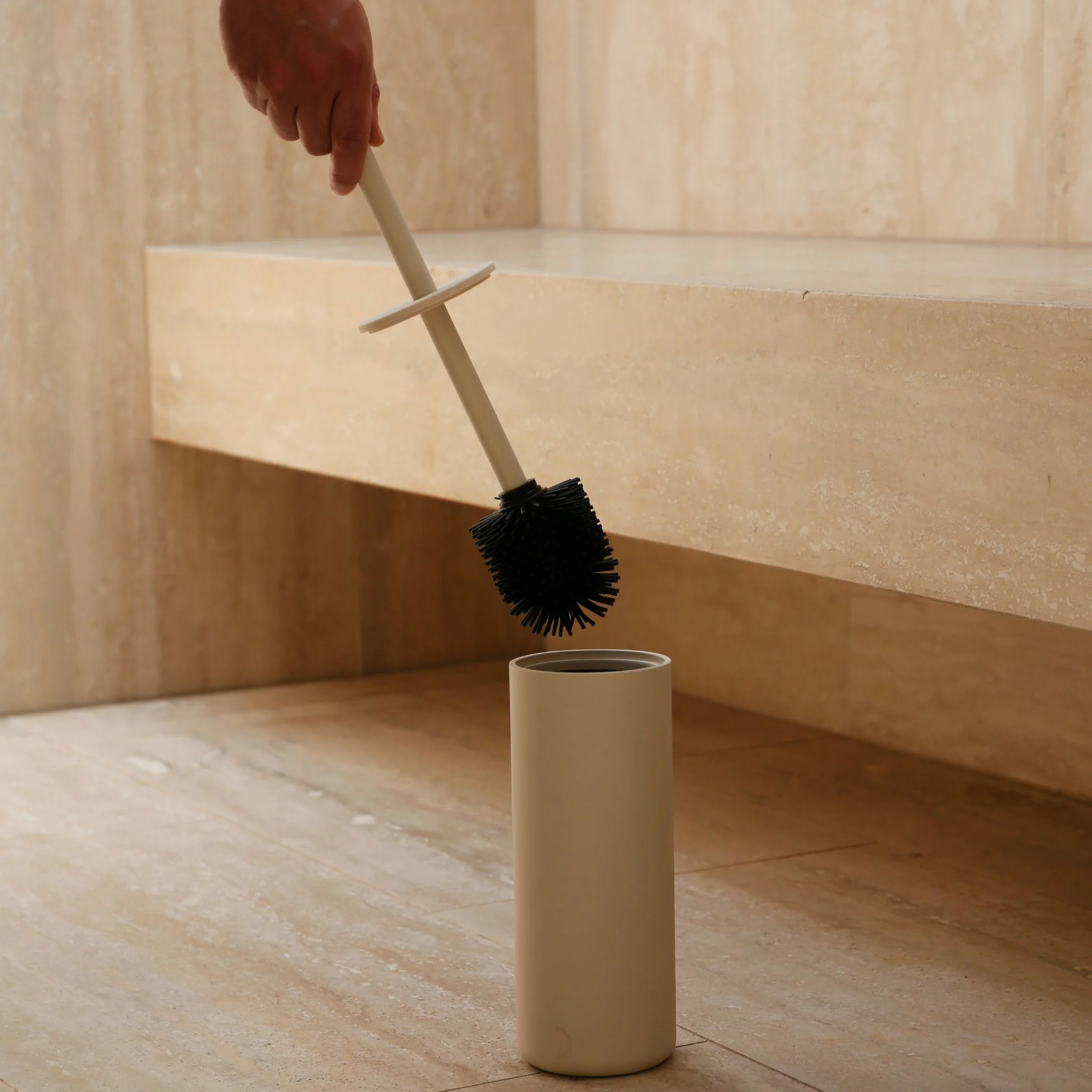 DESIGNSTUFF ARC Toilet Brush, Sand - Image 4