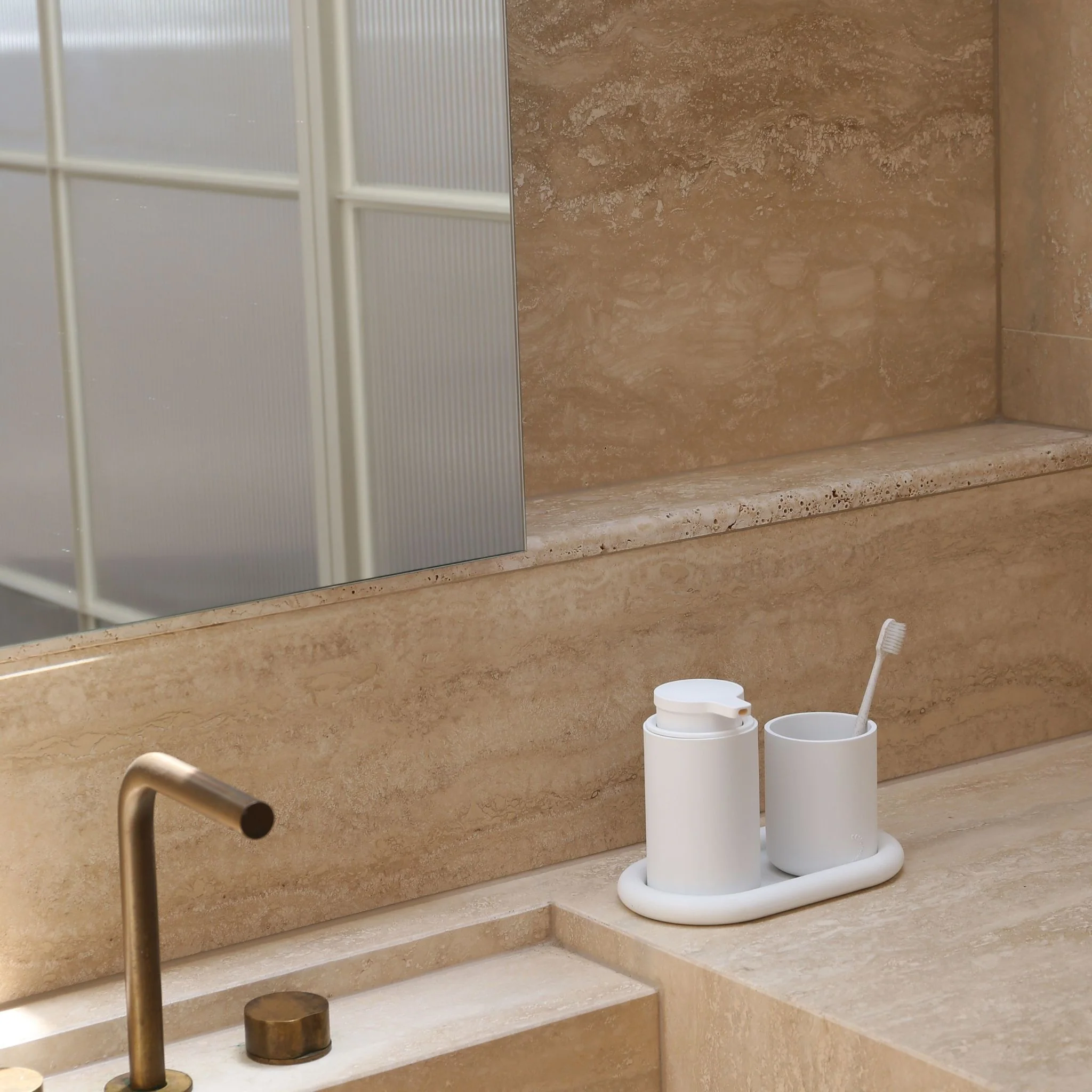DESIGNSTUFF ARC Tumbler/Toothbrush Holder, White - Image 3