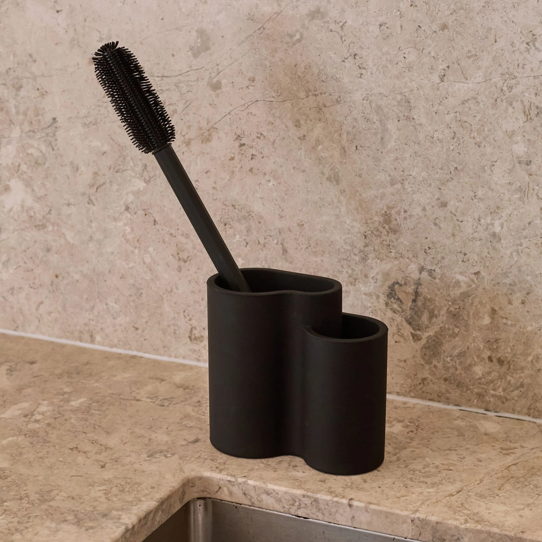 DESIGNSTUFF VANA Bottle Brush, Black - Image 4