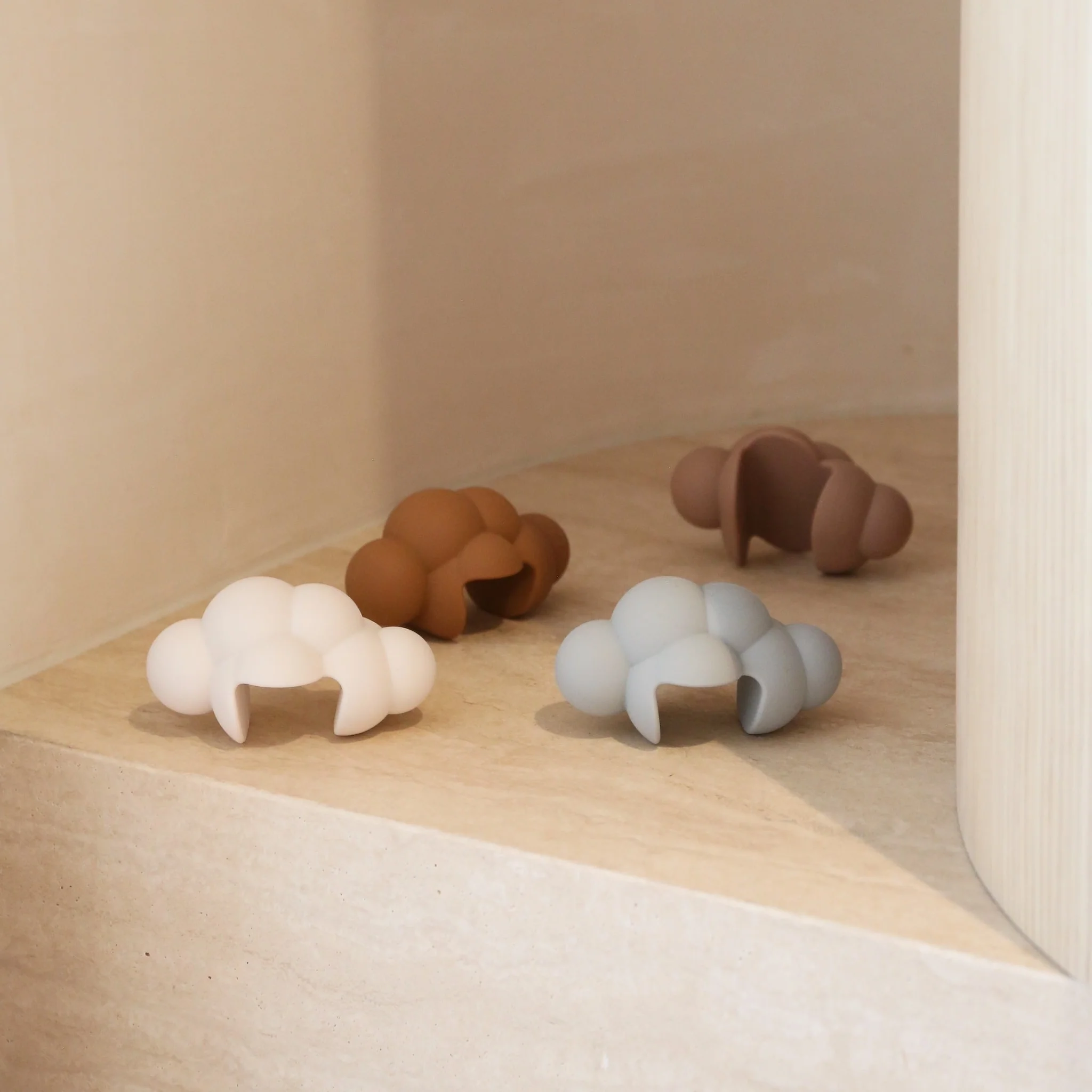 DESIGNSTUFF CUBI Cloud Door Stop, Camel - Image 4