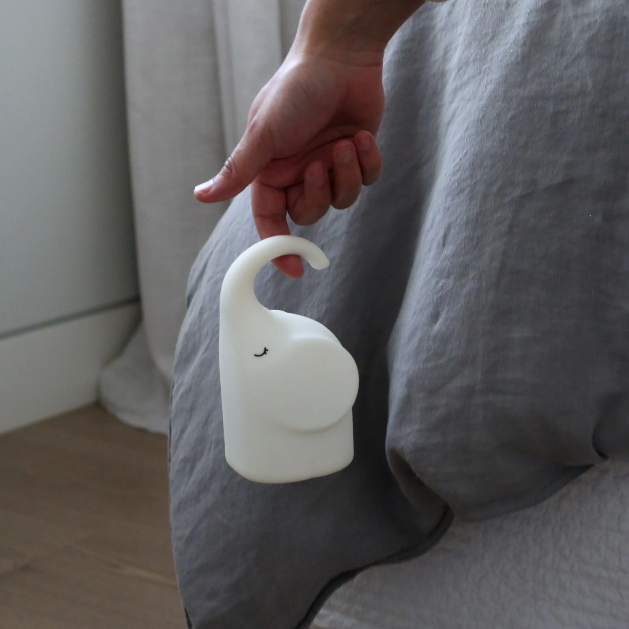 DESIGNSTUFF LUMA Elephant Night Lamp, White - Image 3