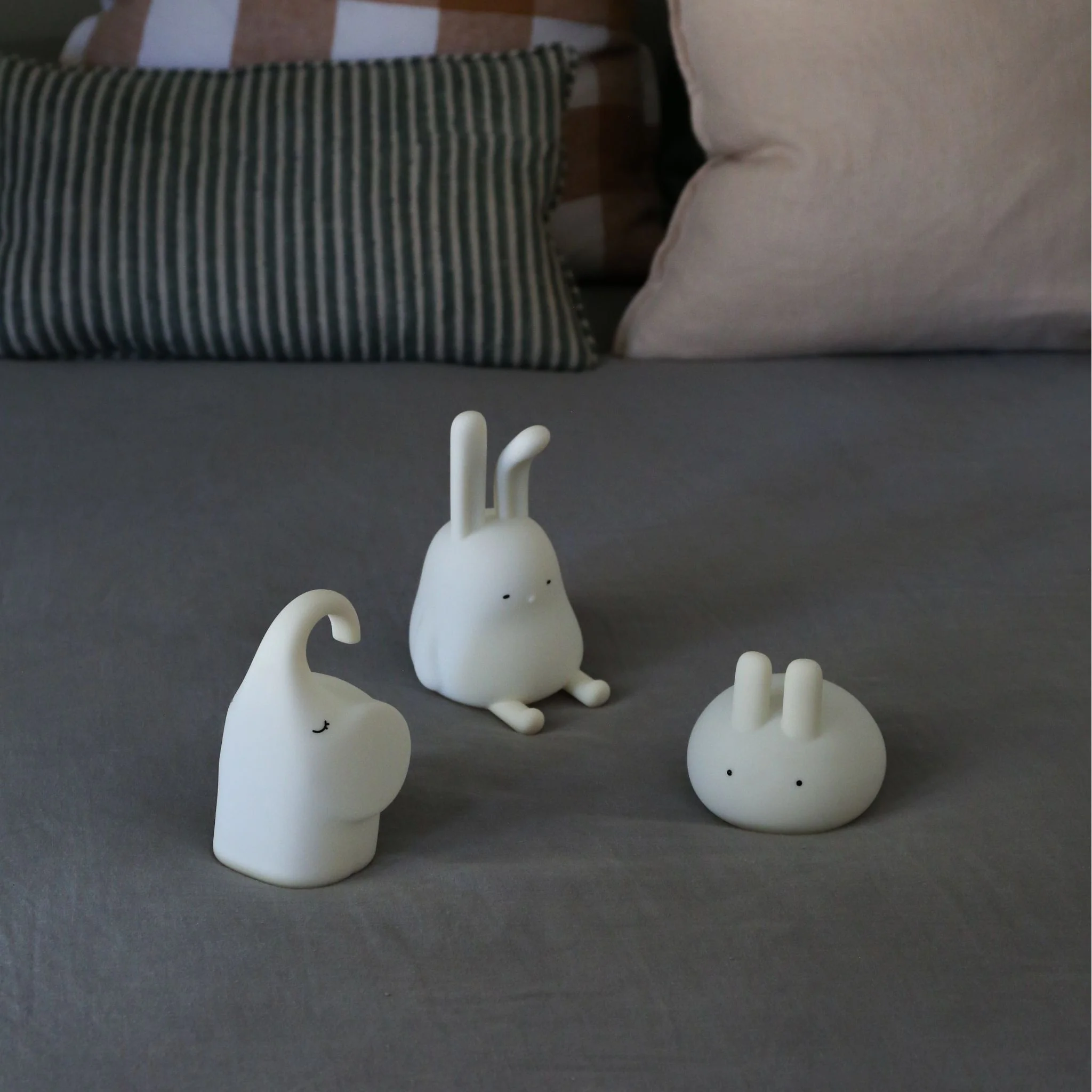 DESIGNSTUFF LUMA Elephant Night Lamp, White - Image 8