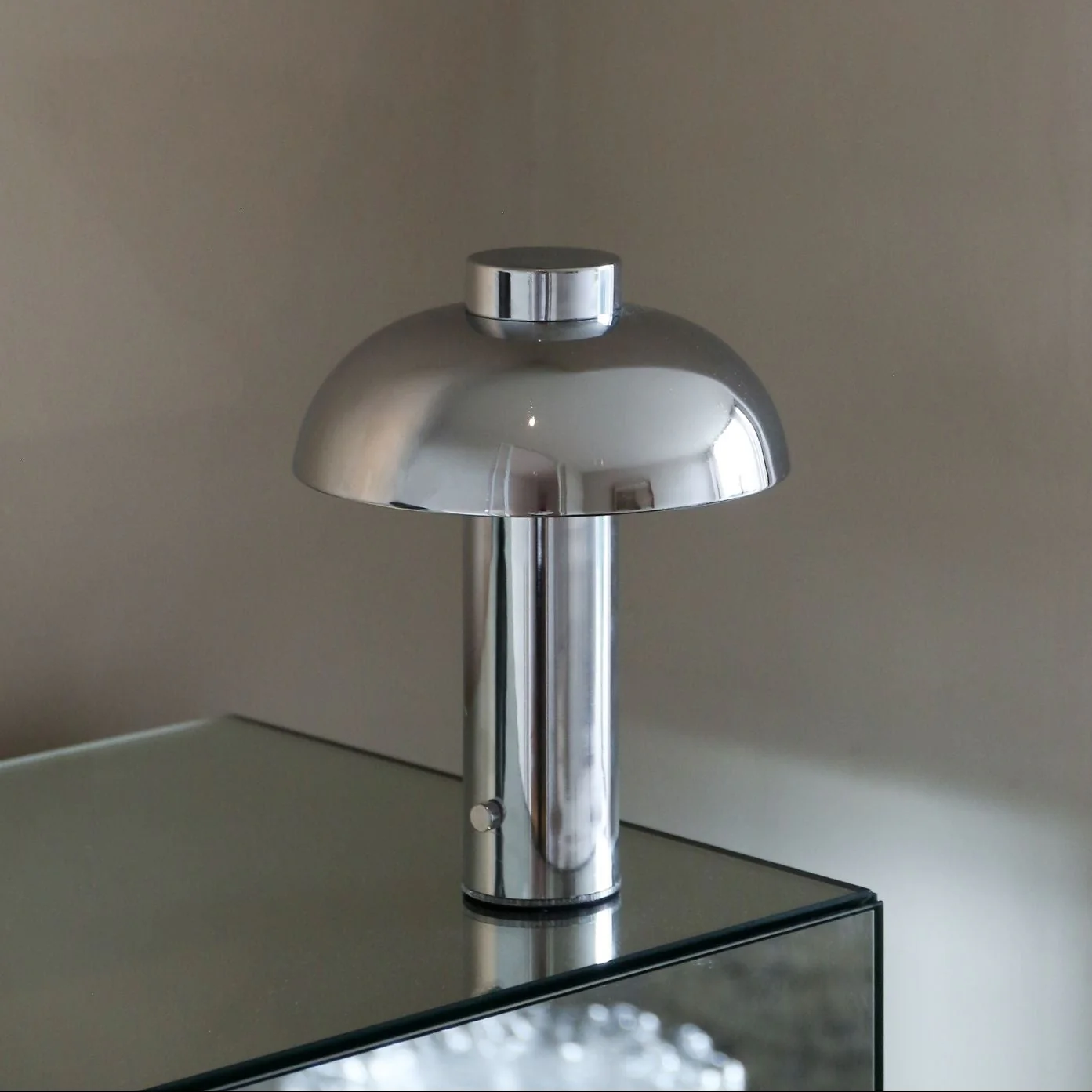 DESIGNSTUFF LUME Elio Pillar Portable Lamp, Chrome/Chrome - Image 4