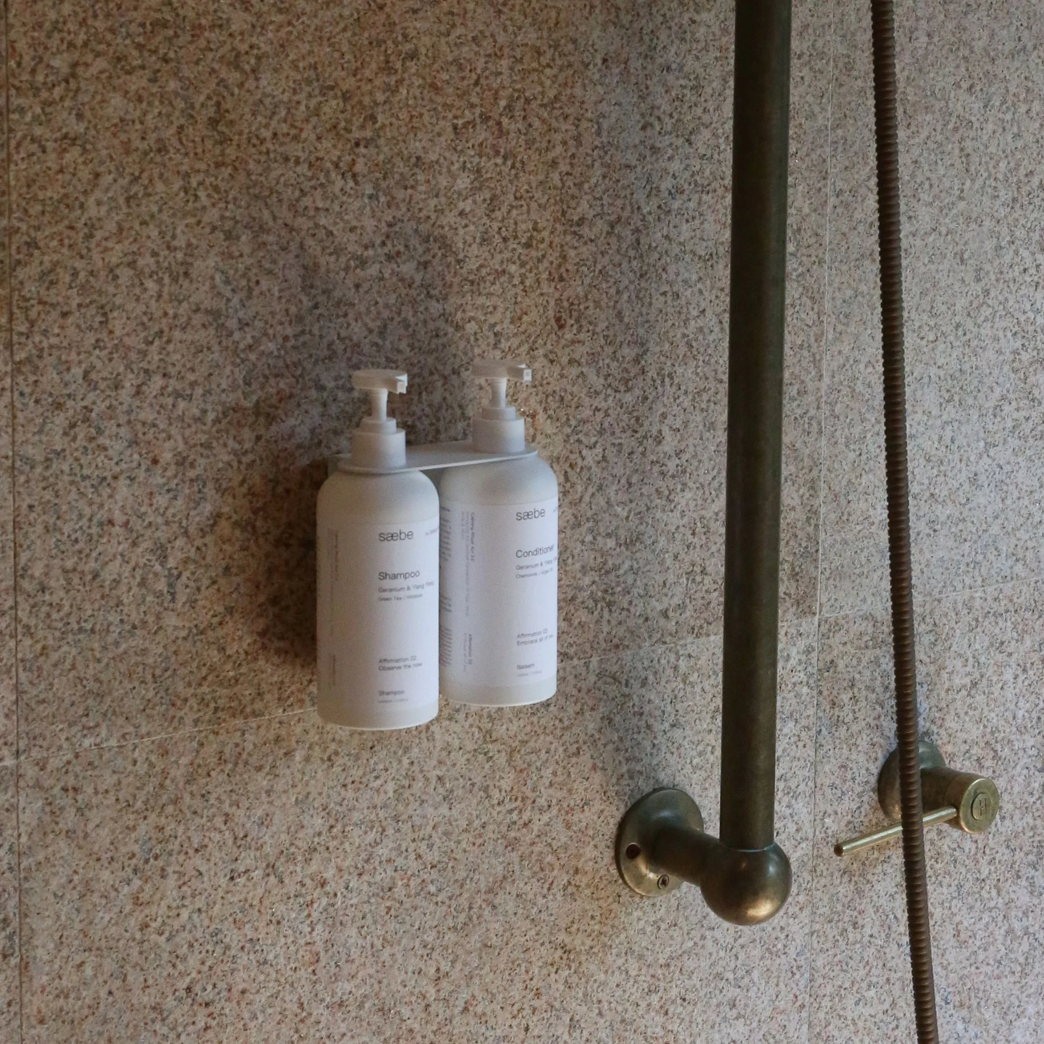 DESIGNSTUFF Floating Dual Soap Dispenser Holder, White - Image 4