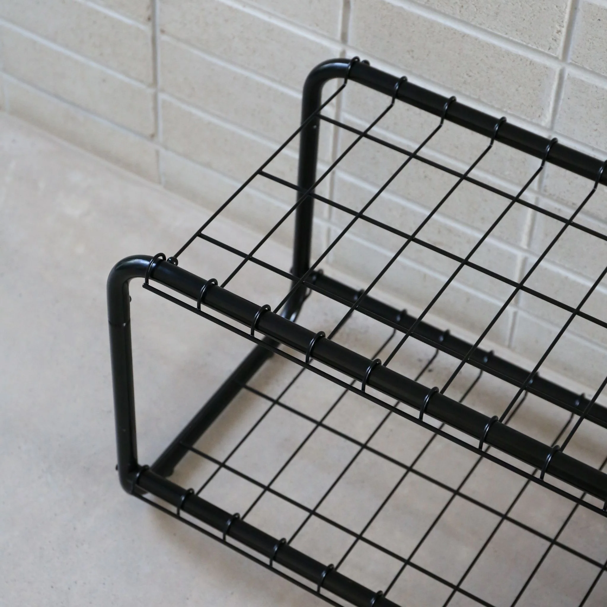 DESIGNSTUFF FORMA Shoe Rack, Black - Image 3