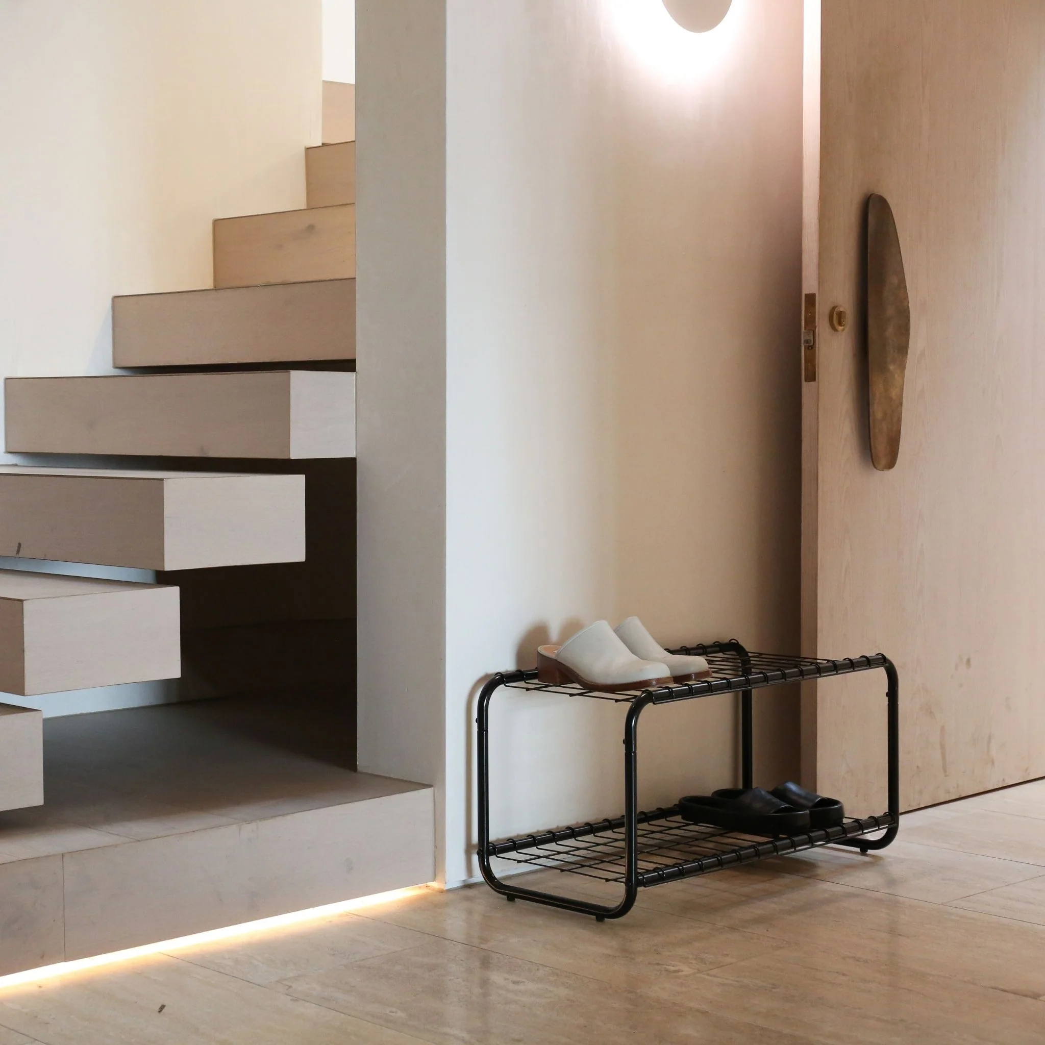 DESIGNSTUFF FORMA Shoe Rack, Black - Image 4