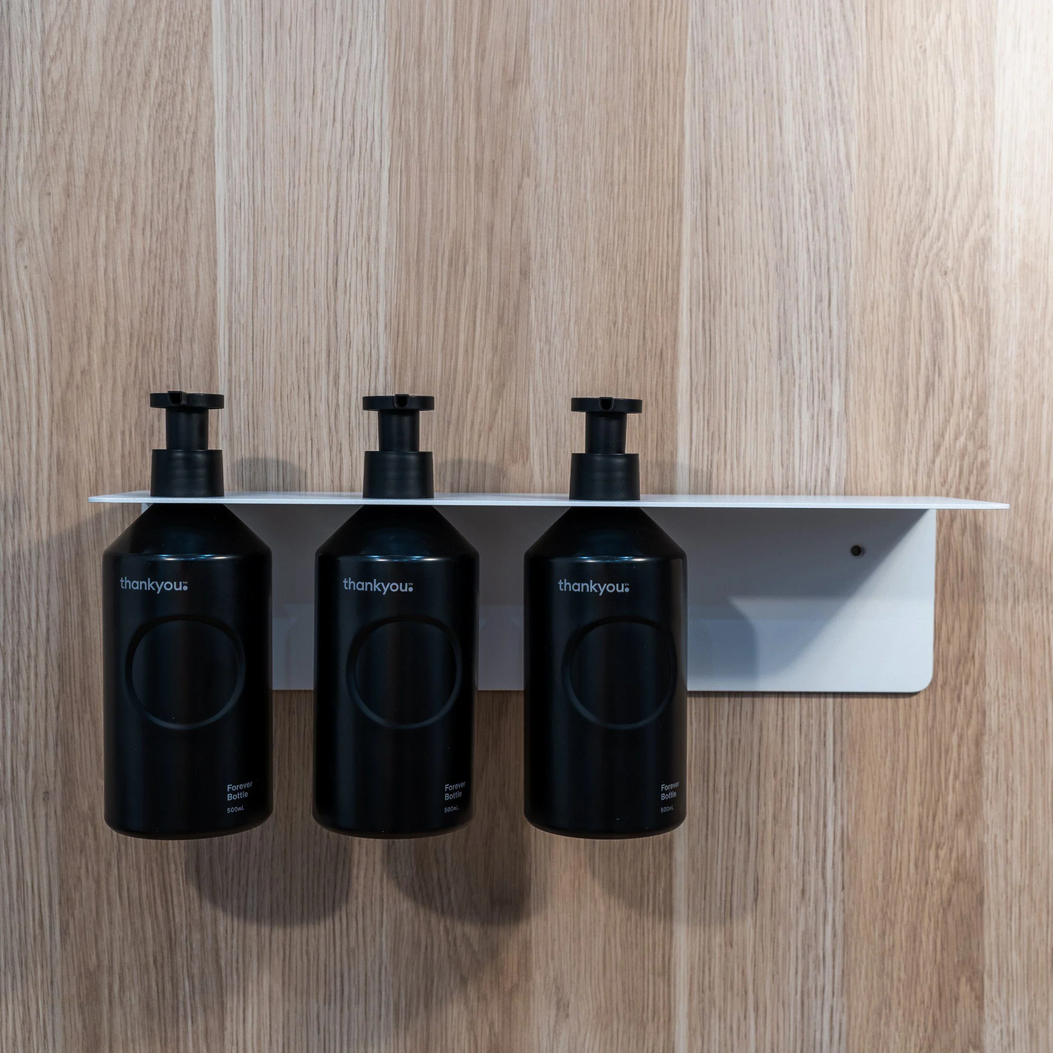 DESIGNSTUFF Shelf w/ Triple Soap Dispenser Holder, L40 cm, White - Image 5