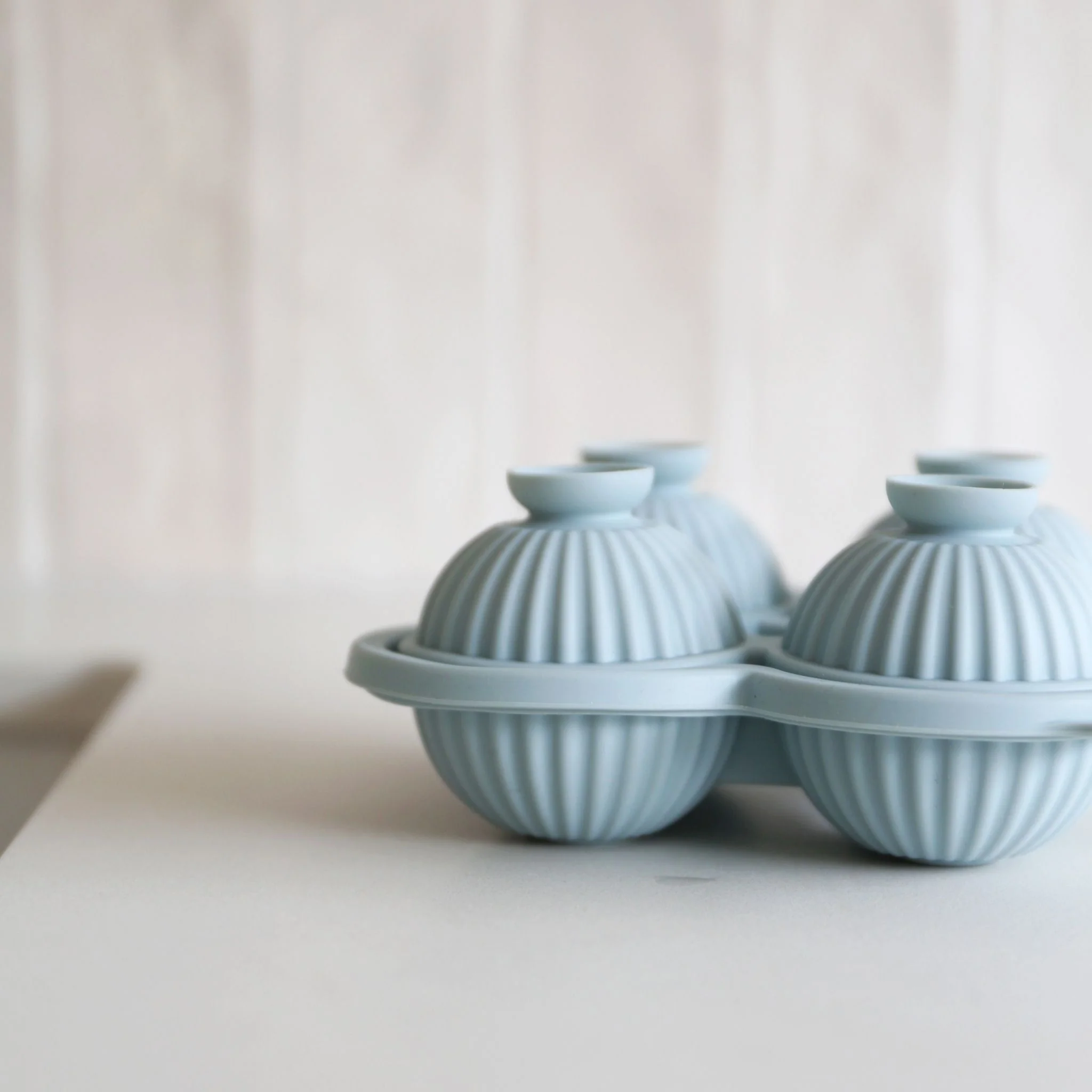 DESIGNSTUFF Sphere Riplet Ice Cube Tray, Ice Blue - Image 6