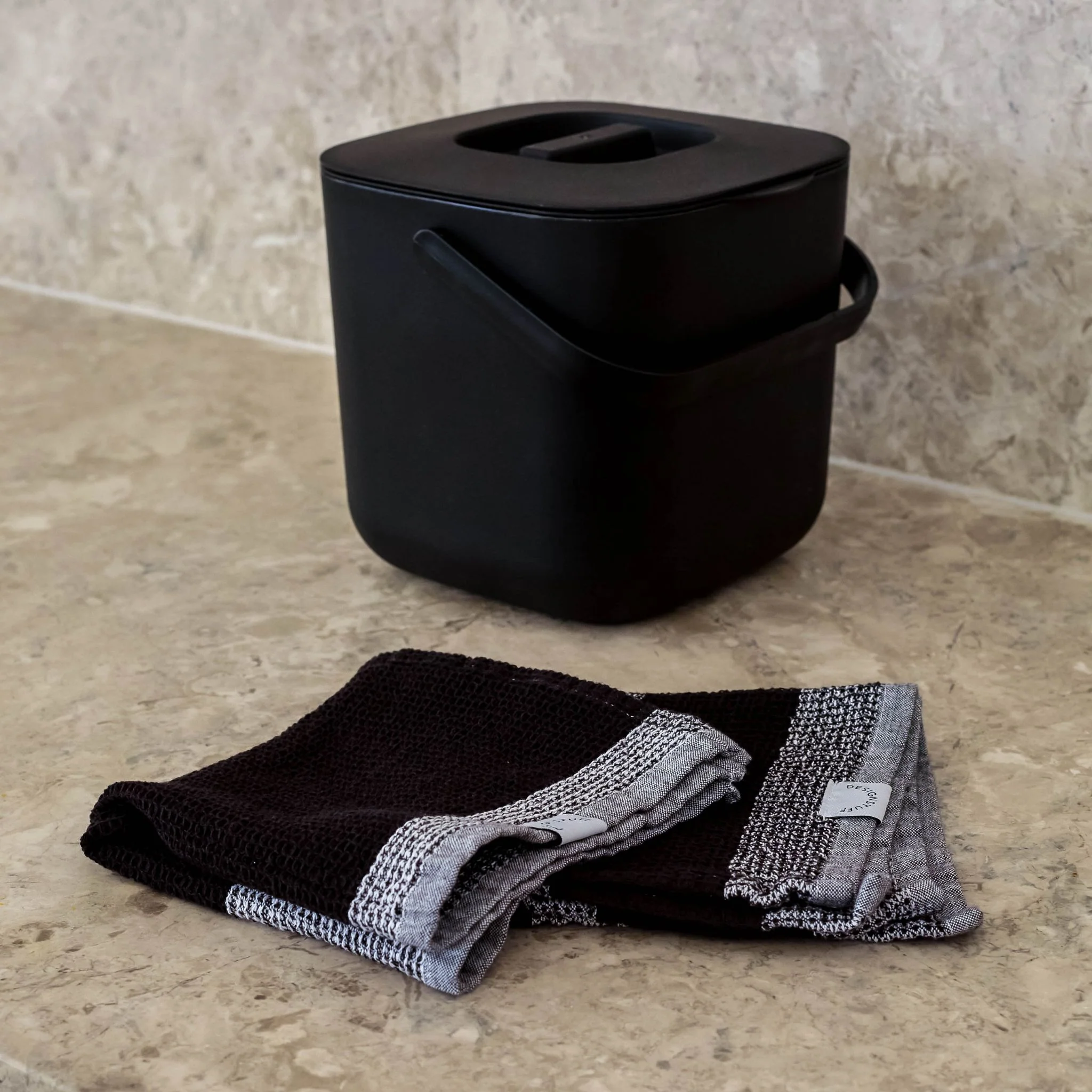 DESIGNSTUFF ETTA Waffle Dishcloth, Black/White (Set of 2) - Image 3