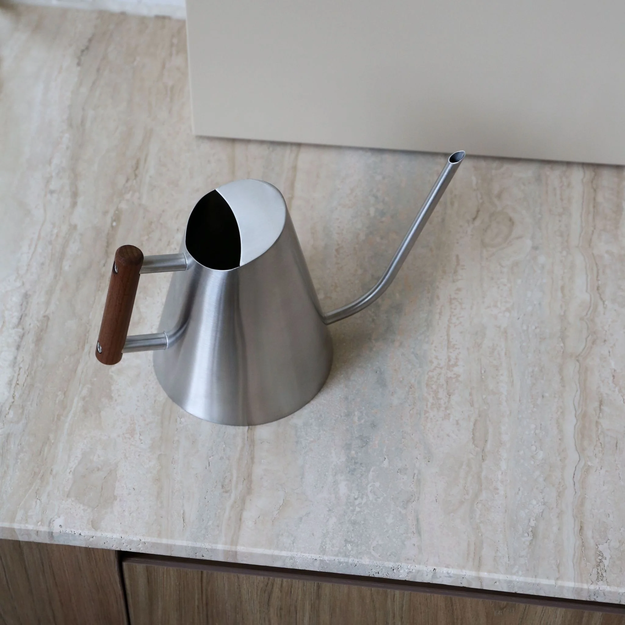 DESIGNSTUFF VIAH Watering Can 1.3L, Stainless Steel/Stained Wood Handle - Image 8