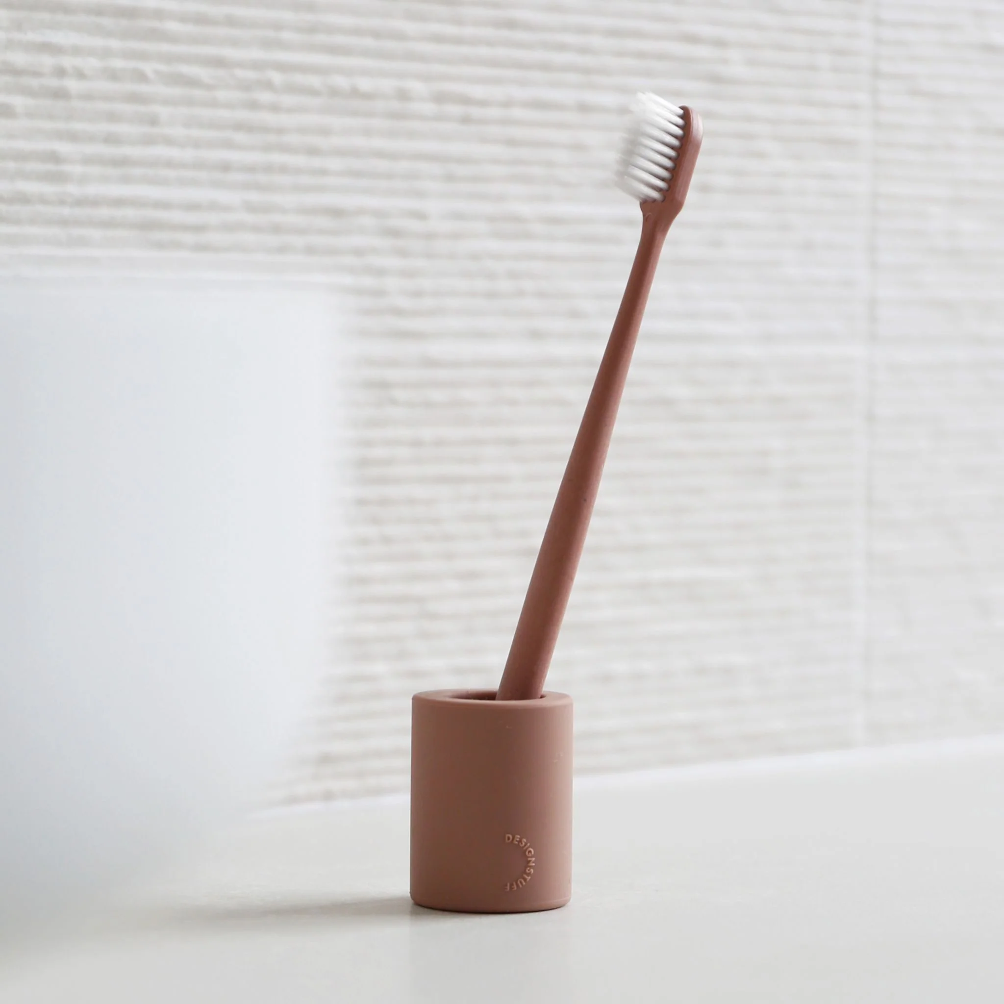 DESIGNSTUFF Wheatstraw Toothbrush, Clay - Image 3