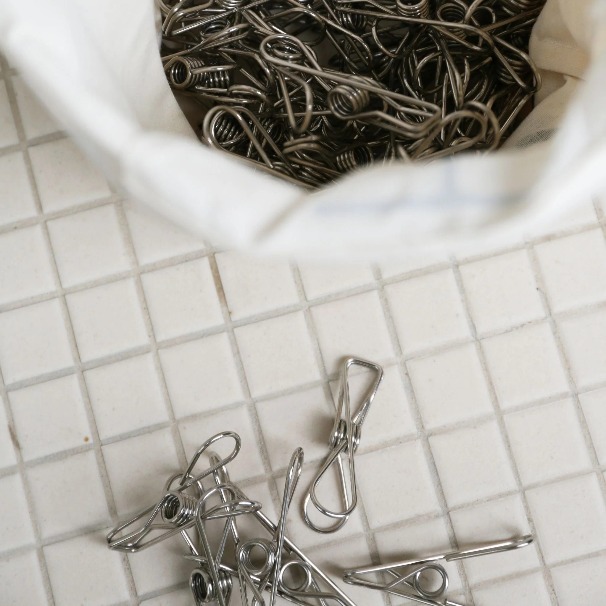 ENKEL STUDIO Hang Pegs Set, Stainless Steel (Set of 60) - Image 5