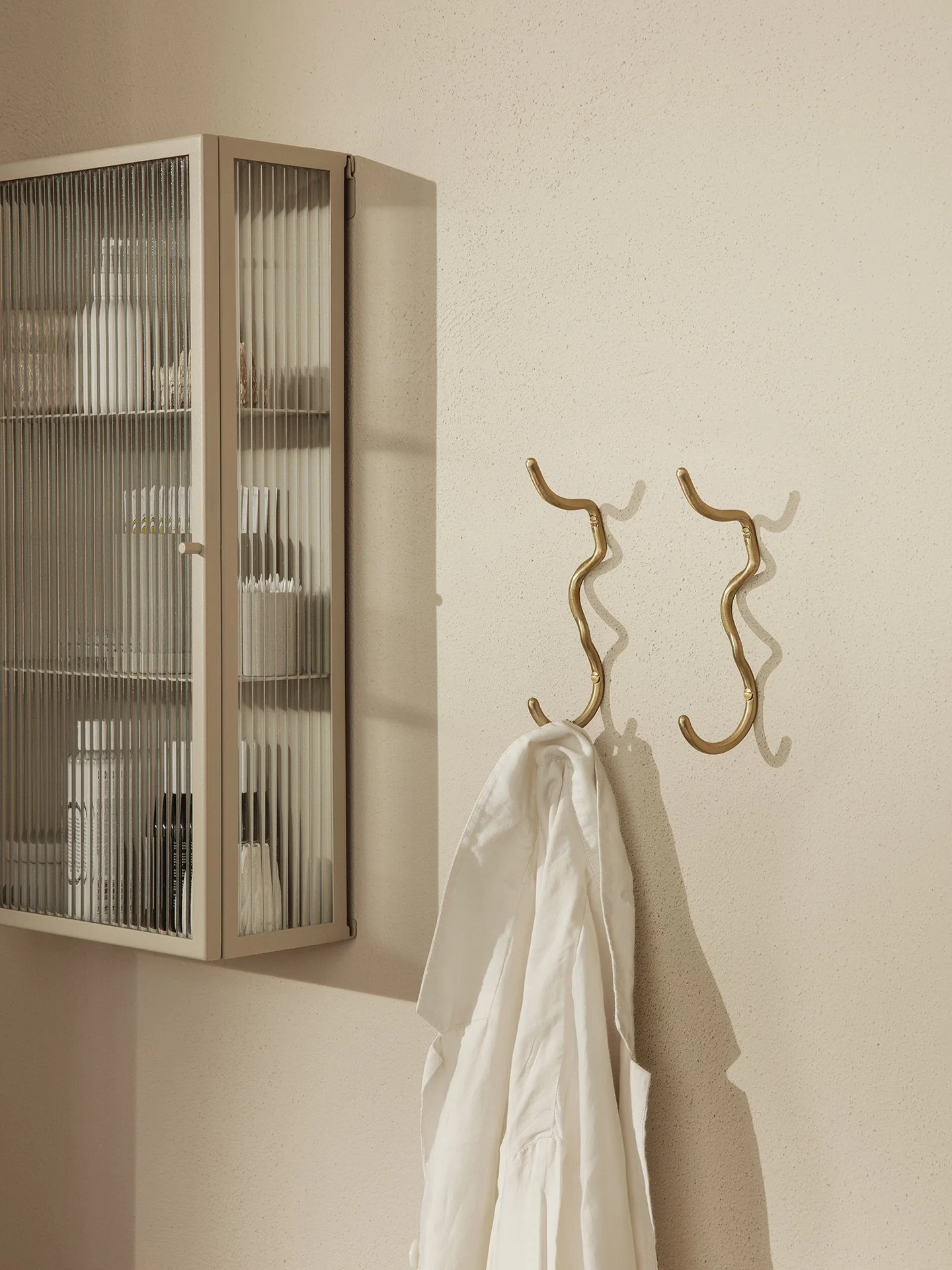 FERM LIVING Curvature Hook, Brass - Image 2