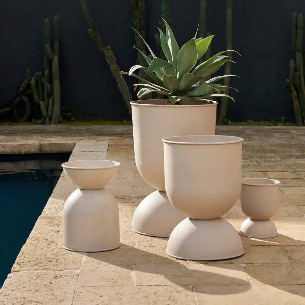 FERM LIVING Hourglass Flower Pot, H42.5cm Small, Cashmere - Image 2