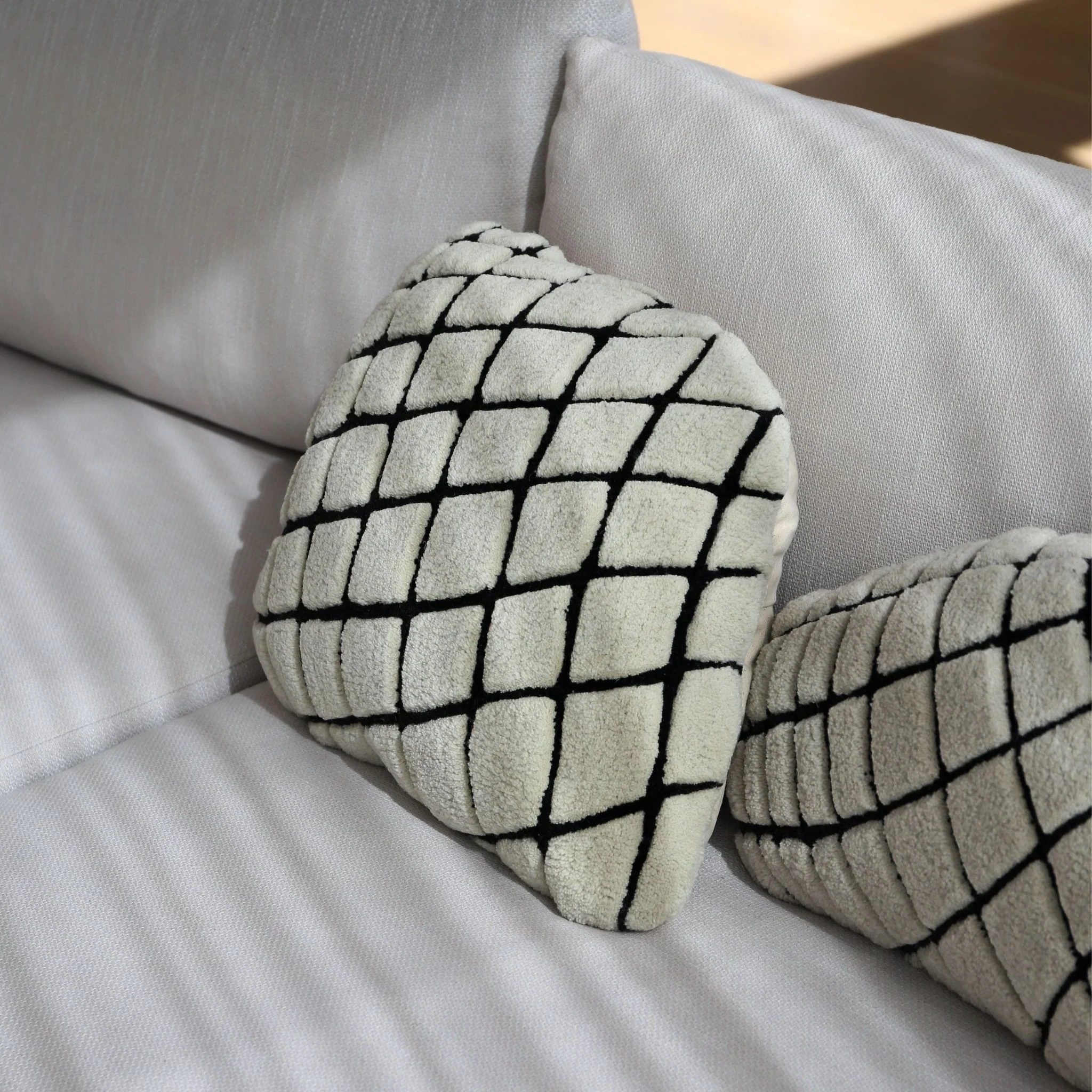 HAUS ÜGER Grid Cushion, 42x40cm, Off-White - Image 2