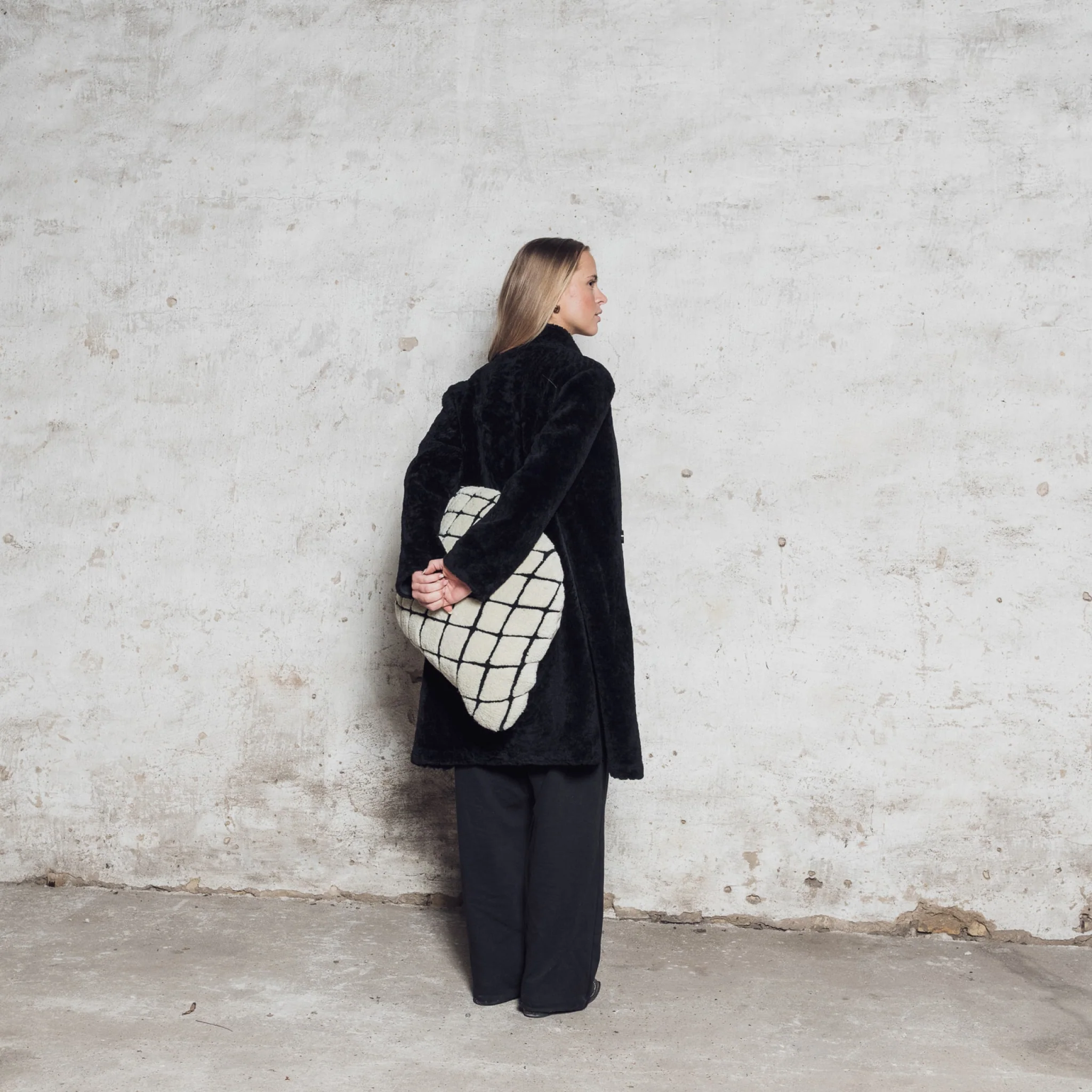 HAUS ÜGER Grid Cushion, 42x40cm, Off-White - Image 3