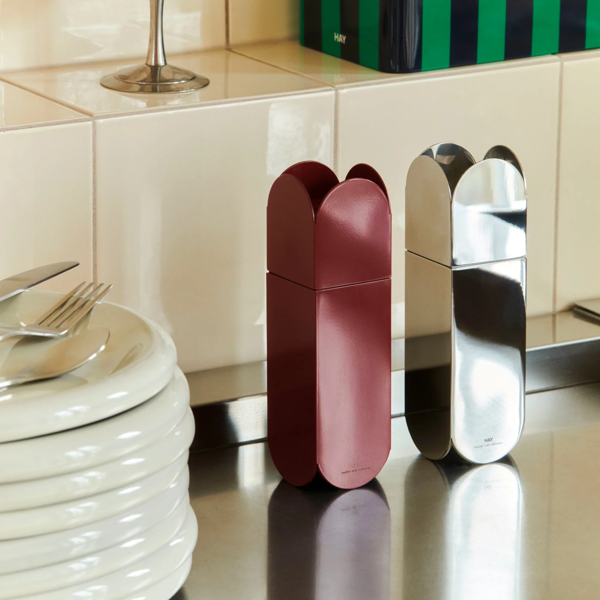 HAY Arcs Salt & Pepper Grinder, Burgundy - Image 2