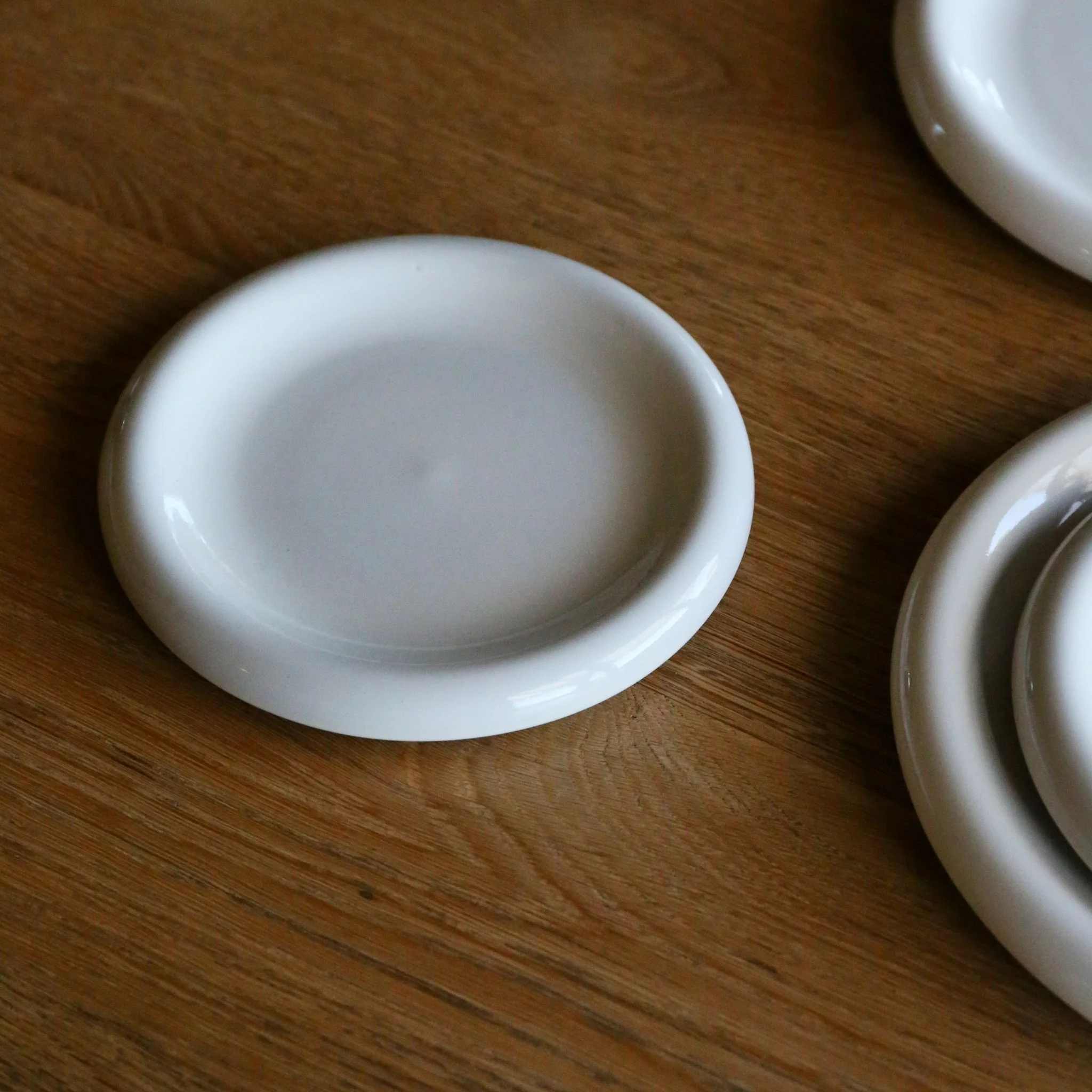 HAY Barro Plate, D18cm, Off-White (Set of 2) - Image 6
