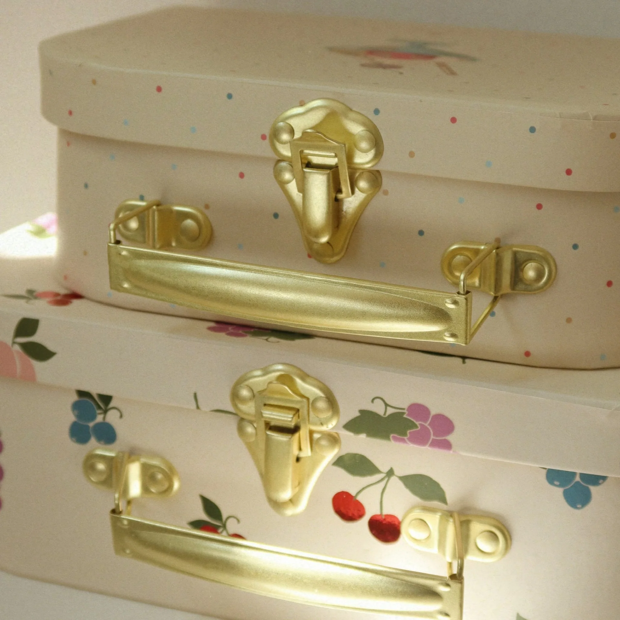 KONGES SLØJD Kids Luggage, Suitcase, FSC, Fruity (Set of 2) - Image 4