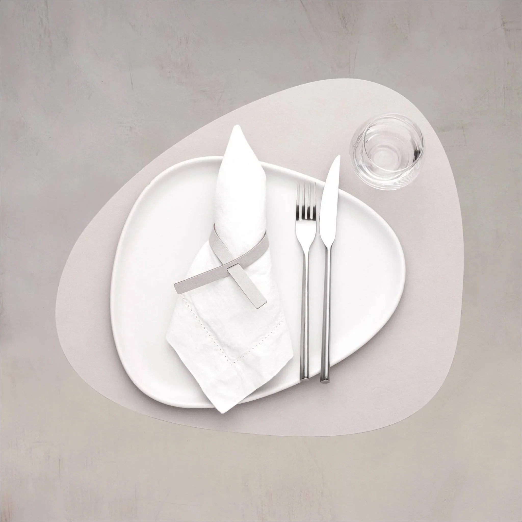 LIND DNA Nupo Curve Table Placemat L, Oyster White - Image 4