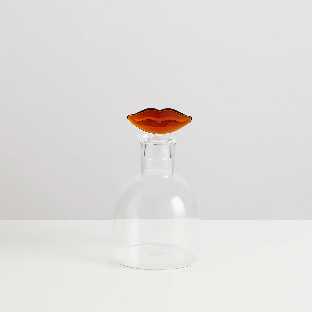 MAISON BALZAC Bisous Decanter, Clear/Opaque Red - Image 2