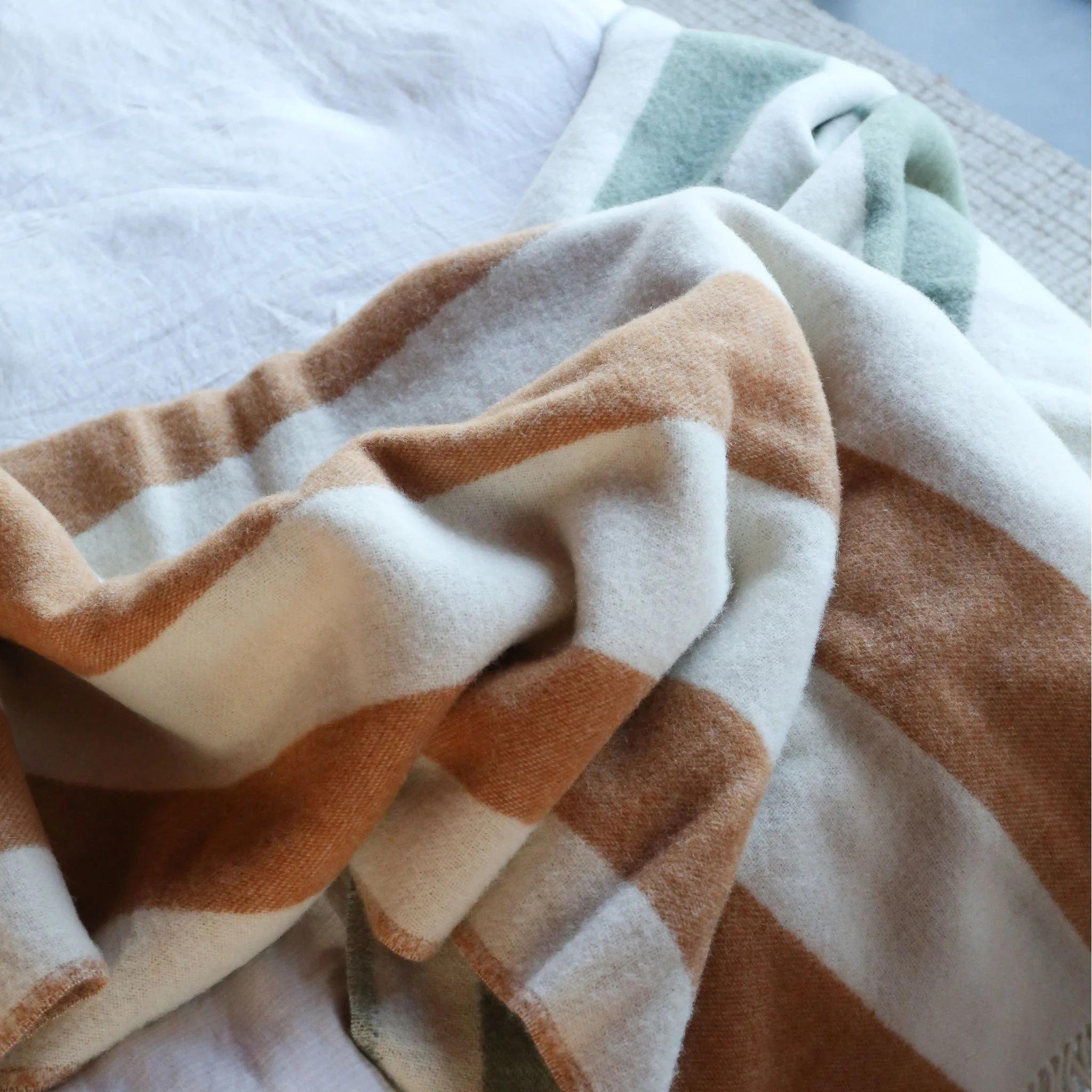 MAISON DEUX Rough Stripe Blanket, 130x200cm, Terra - Image 3