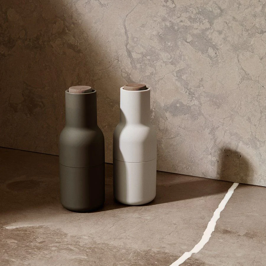 AUDO CPH Salt and Pepper Bottle Ceramic Grinders Set, Hunting Green/Beige w/ Walnut Lid - Image 3