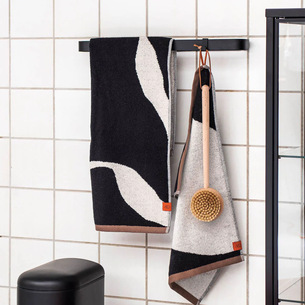 METTE DITMER Nova Arte Hand Towel, 40x55cm, Black/Off-White (2 Pack) - Image 2