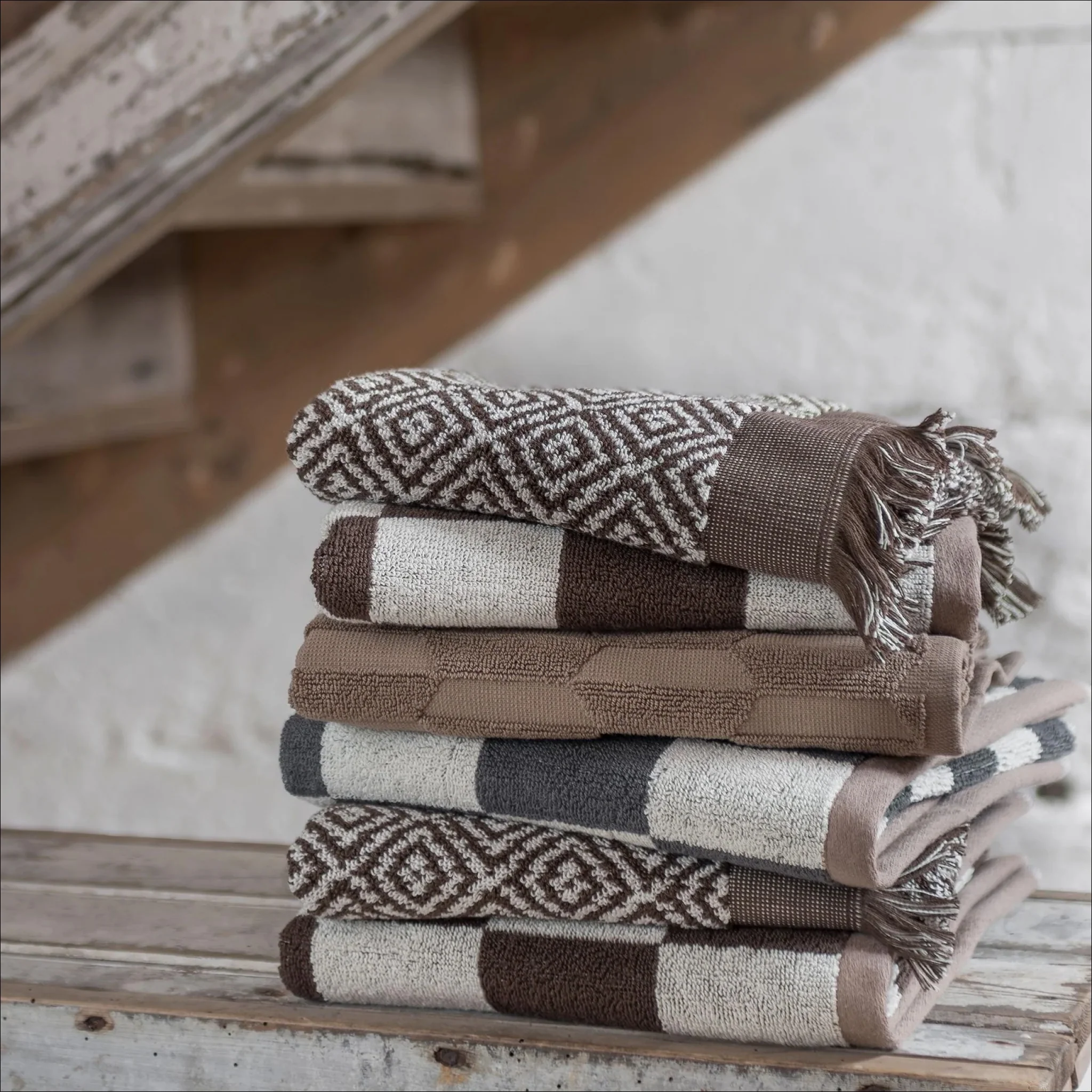 METTE DITMER Retro Hand Towel, Organic Cotton, 40x55 cm, Chocolate (2 Pack) - Image 4