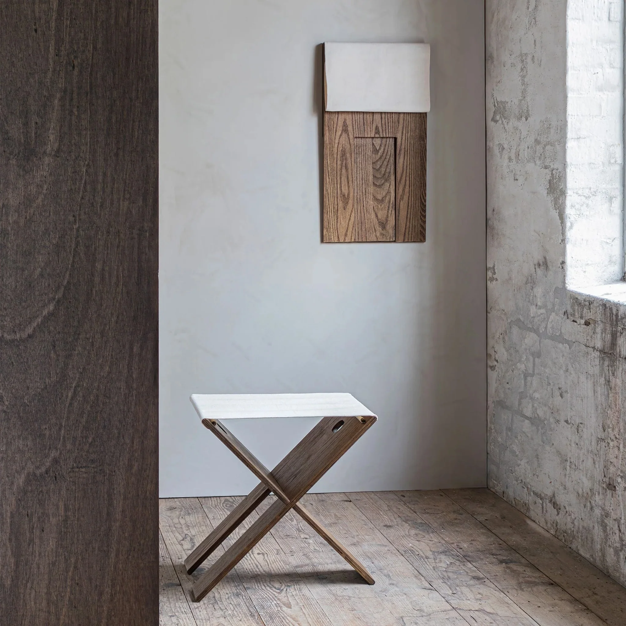 METTE DITMER Roots Folding Stool, Dark Oiled - Image 3