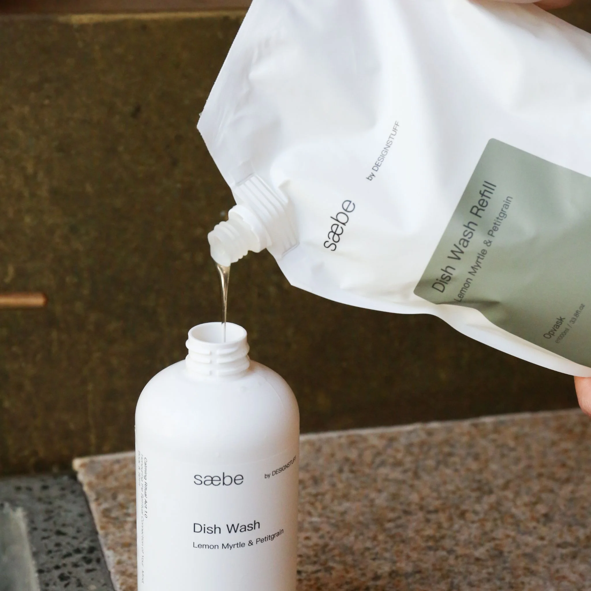 DESIGNSTUFF Saebe Dish Wash Refill, Lemon Myrtle & Petitgrain, 1L - Image 5