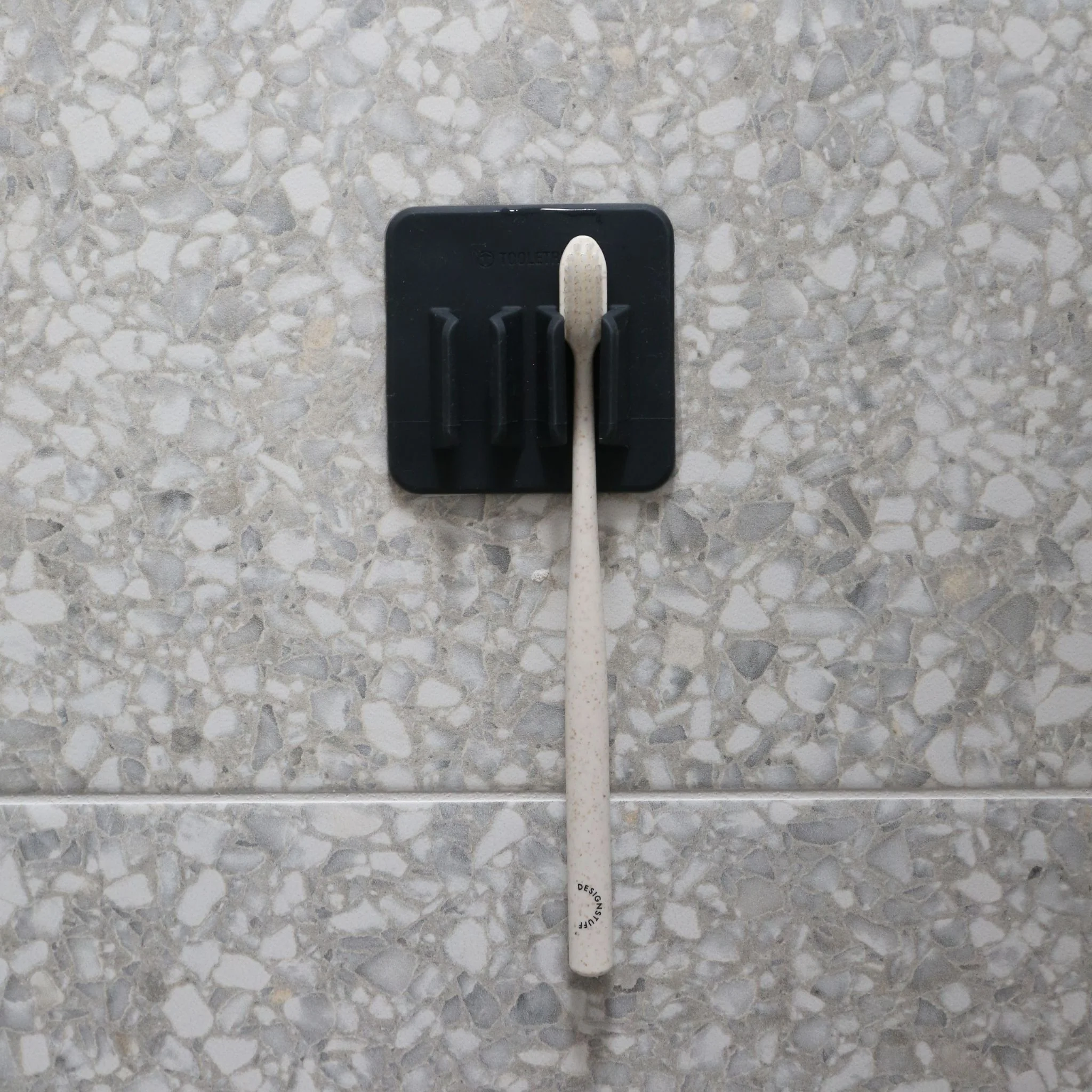 TOOLETRIES The George Toothbrush Rack/Holder, Charcoal - Image 4