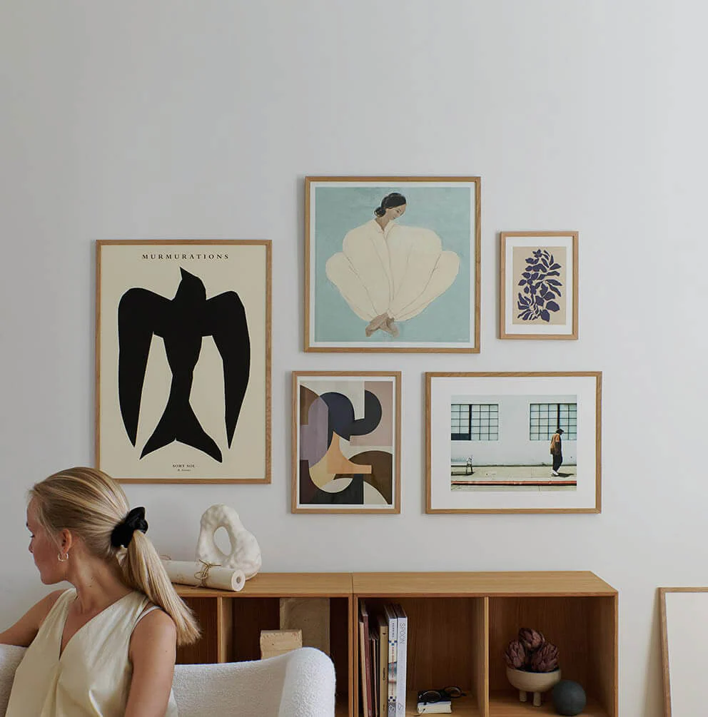 THE POSTER CLUB Christina Kayser O., Santa Monica Man, Poster Art Print, 40x50cm - Image 3
