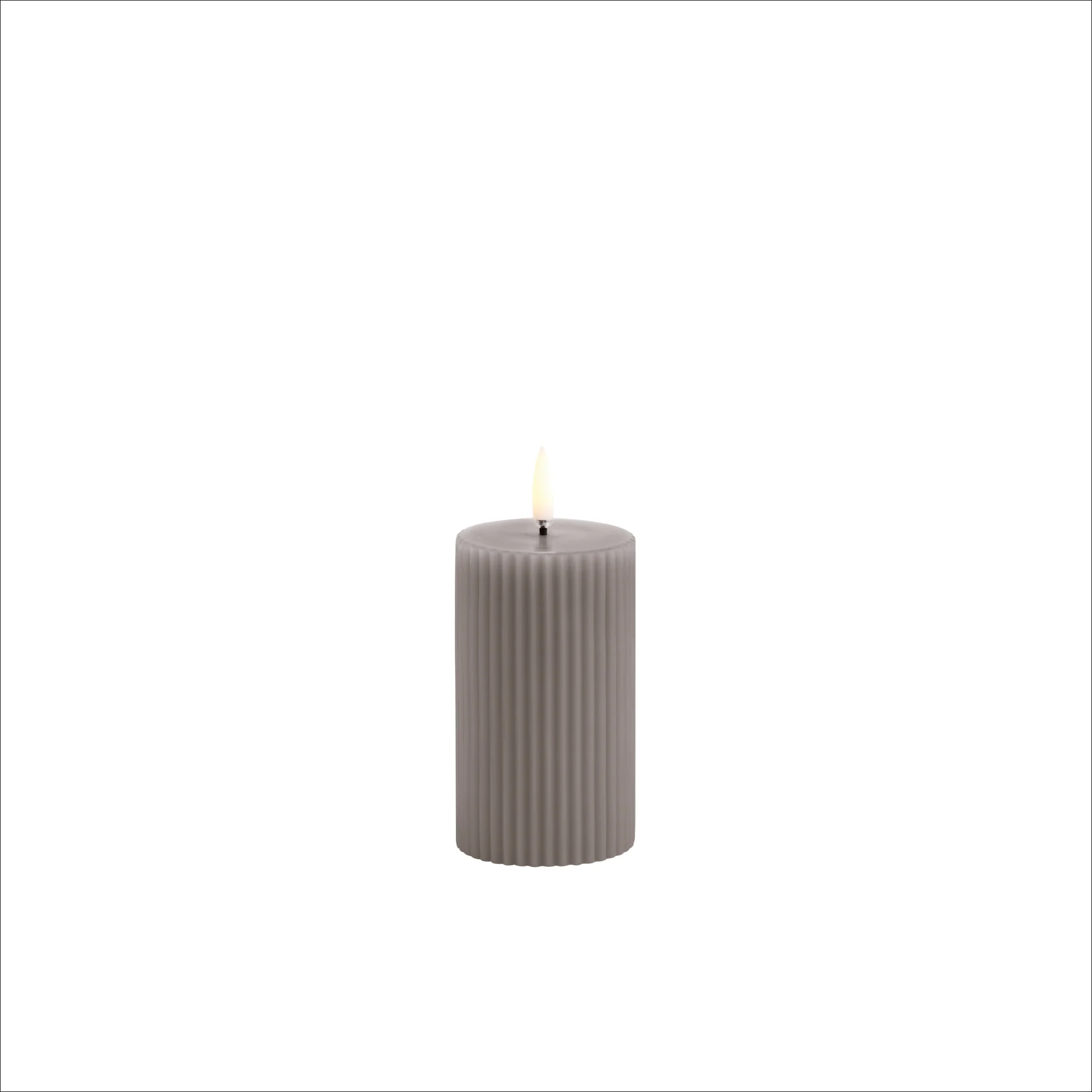 UYUNI Flameless Pillar Candle, Small, H10.1cm, Sandstone Ribbed Wax - Image 3