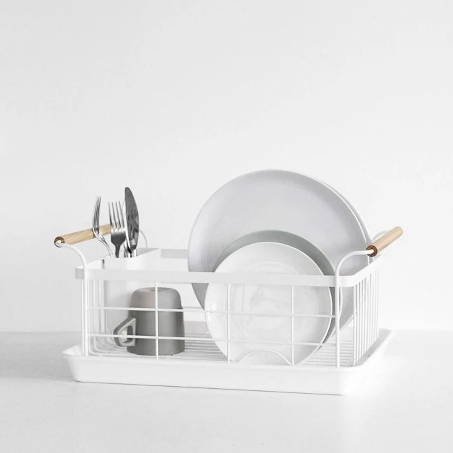 YAMAZAKI Tosca Dish Drainer White - Image 3