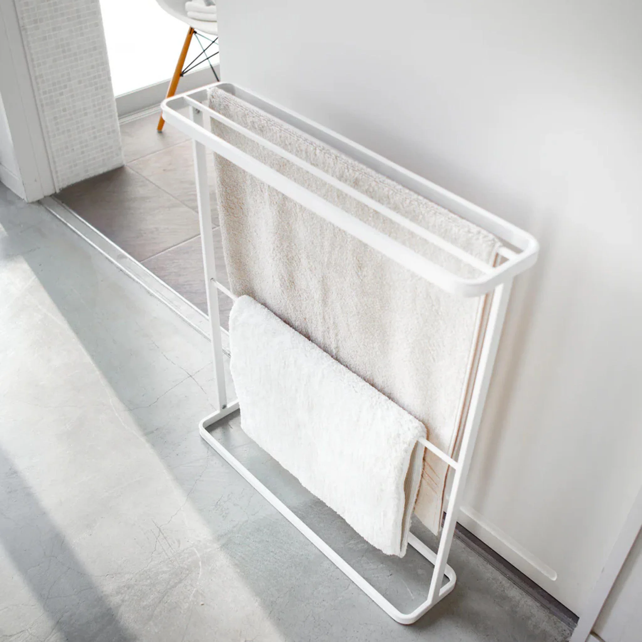 YAMAZAKI Tower Bath Towel Hanger, White - Image 6