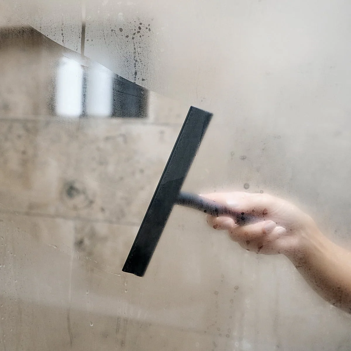 ZONE DENMARK Rim Shower Wiper w/Holder, Small, Black - Image 4