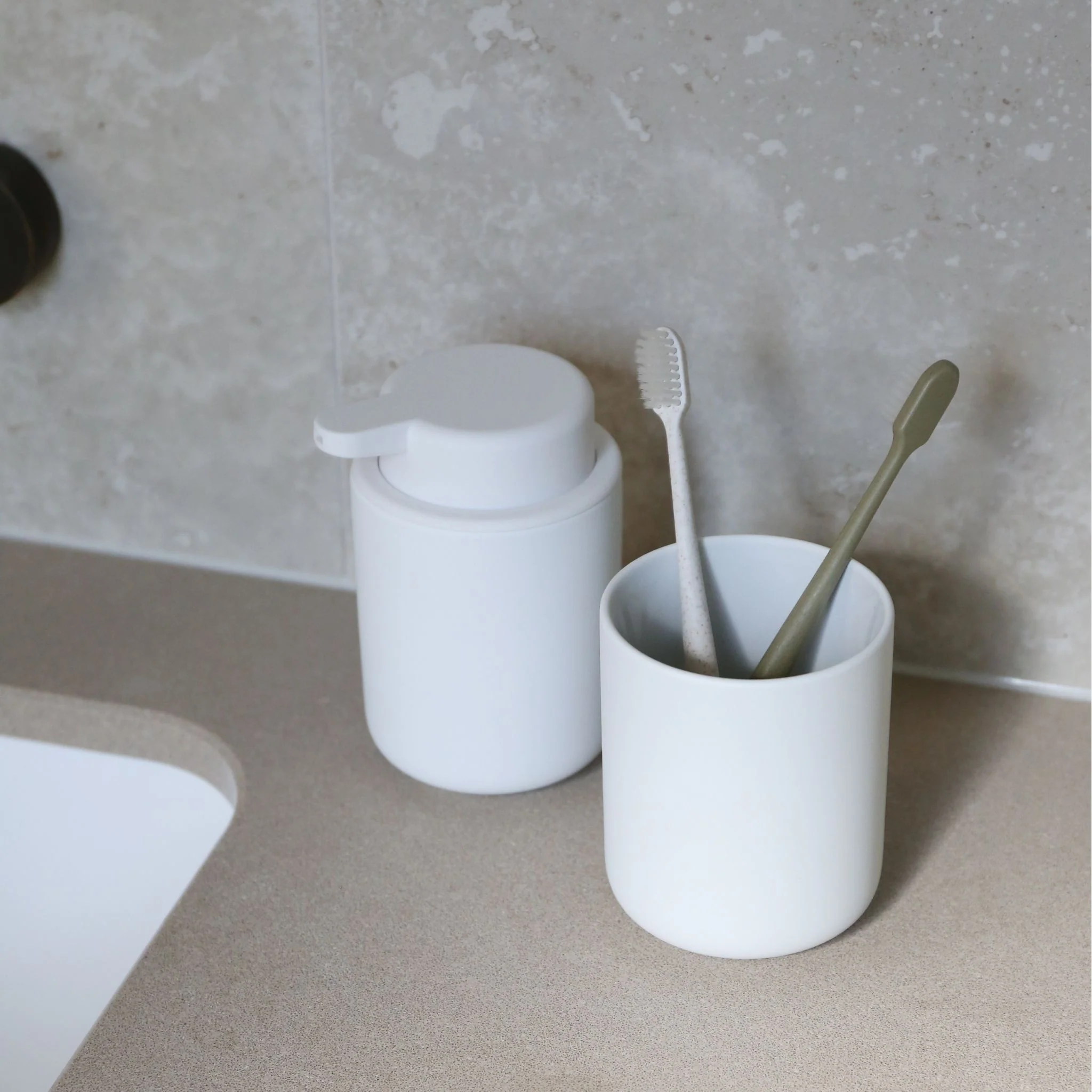 ZONE DENMARK Ume Tumbler/Toothbrush Holder, White - Image 3